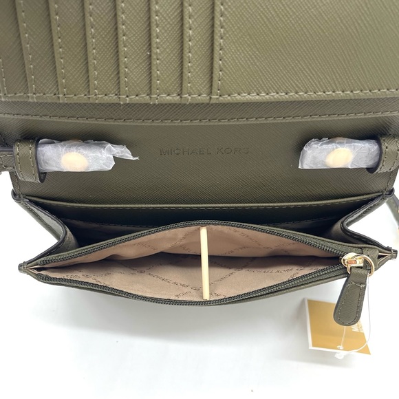 Michael Kors Multifunctional Phone Xbody Bag - Picture 5 of 11